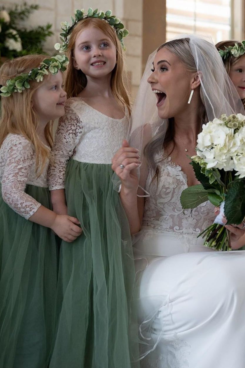 White and green flower girl outlet dresses