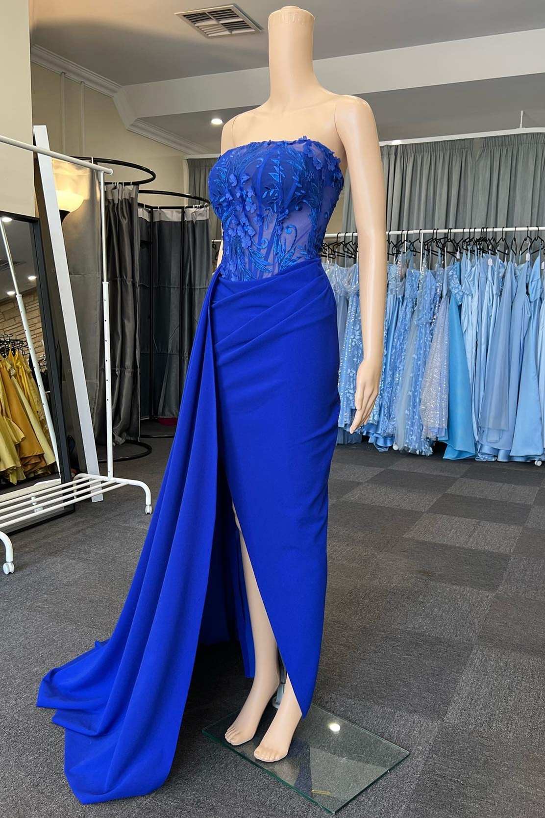 Blue Appliques Strapless Long Formal Gown with Attached Train
