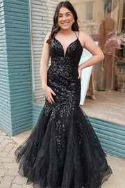 Black Tulle Applique Plunge V Trumpet Long Prom Dress