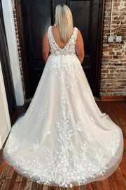 White Floral Lace V-Neck A-Line Wedding Dress with Pockets