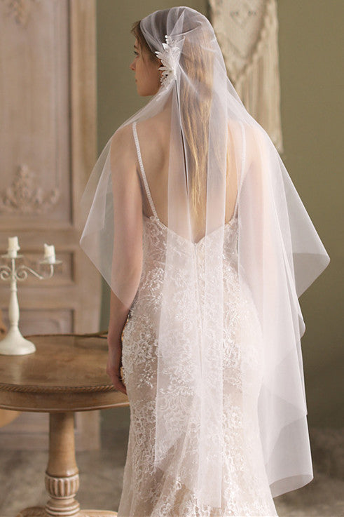 Vintage Mesh Side Flower Bridal Veil