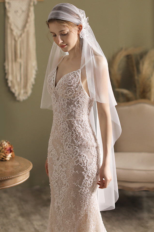 Vintage Mesh Side Flower Bridal Veil