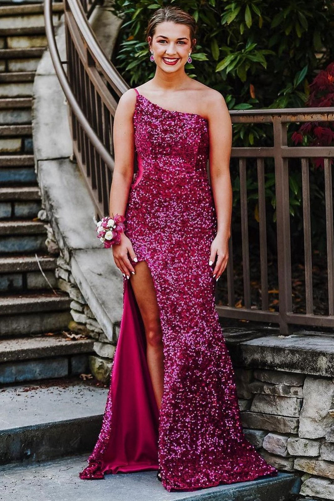 One-Shoulder Red Sequin Mermaid Long Prom Gown with Slit