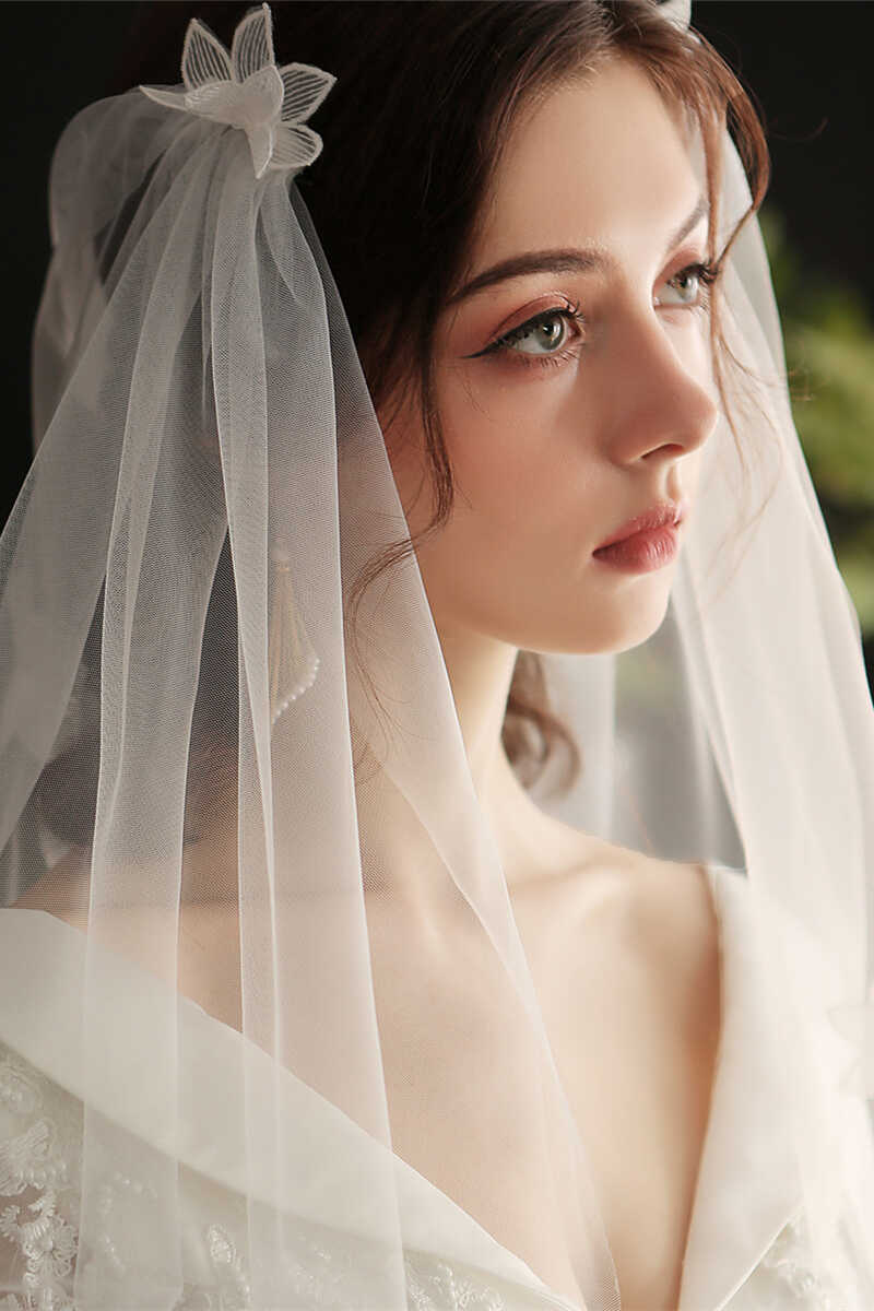 White Mesh Floral Lace Bridal Veil