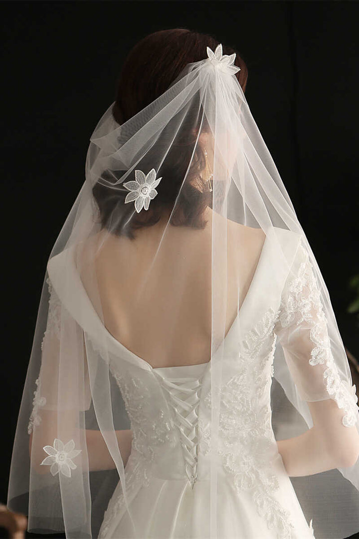 White Mesh Floral Lace Bridal Veil
