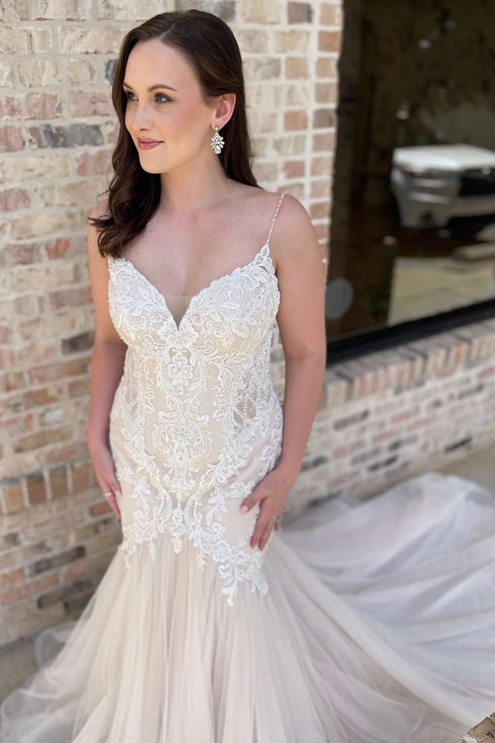 Beige Floral Lace V-Neck Trumpet Long Wedding Dress
