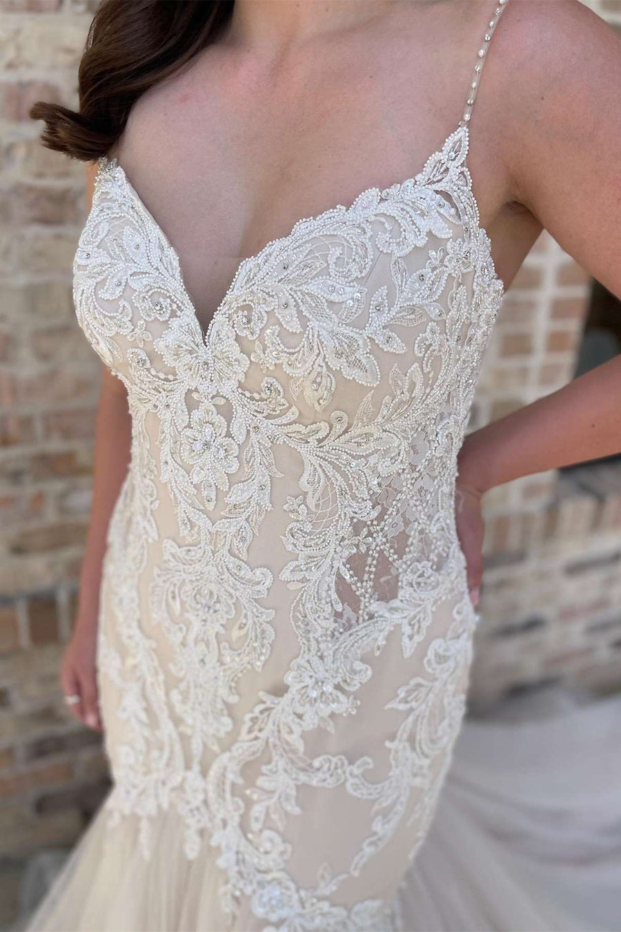Beige Floral Lace V-Neck Trumpet Long Wedding Dress Modsele Beige Floral Lace V-Neck Trumpet Long Wedding Dress Modsele