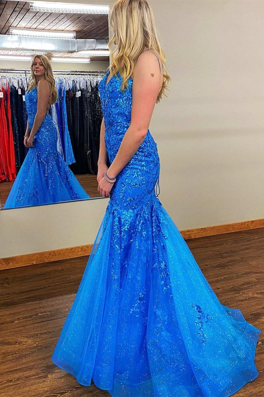 Stunning Blue Appliques Lace-Up Back Trumpet Long Prom Dress