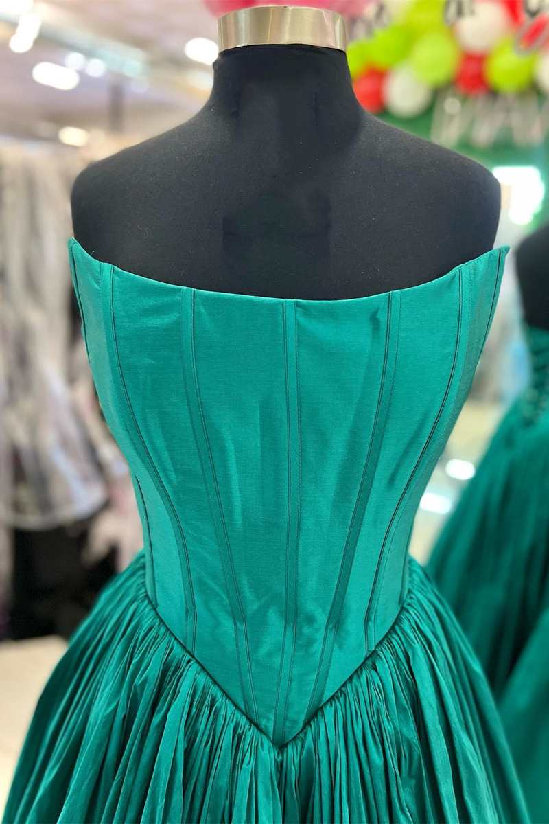 Emerald Green Strapless Lace-Up Back A-Line Prom Dress