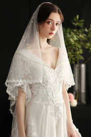 White Mesh and Lace Pearl Bridal Veil