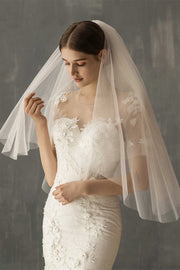 Simple White Mesh Bridal Veil with Hair Comb