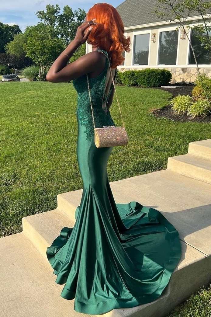 Green Lace V-Neck Trumpet Long Prom Dress