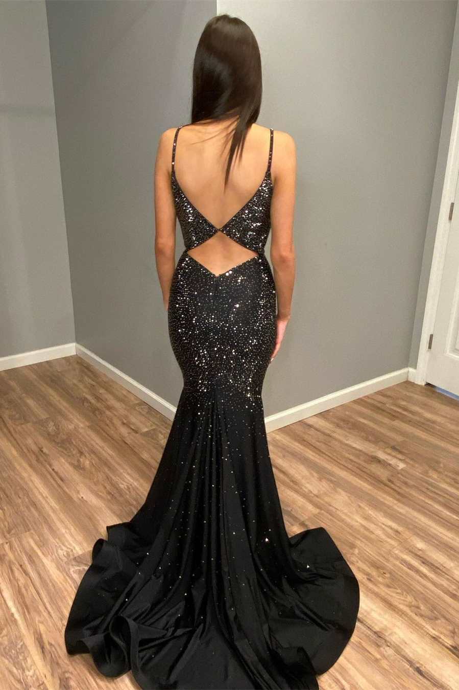 Black Beaded V-Neck Backless Mermaid Long Prom Dress