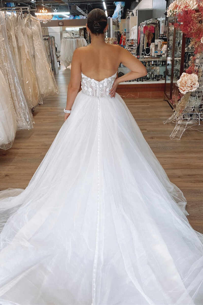 White Sweetheart Appliques A-Line Long Wedding Dress
