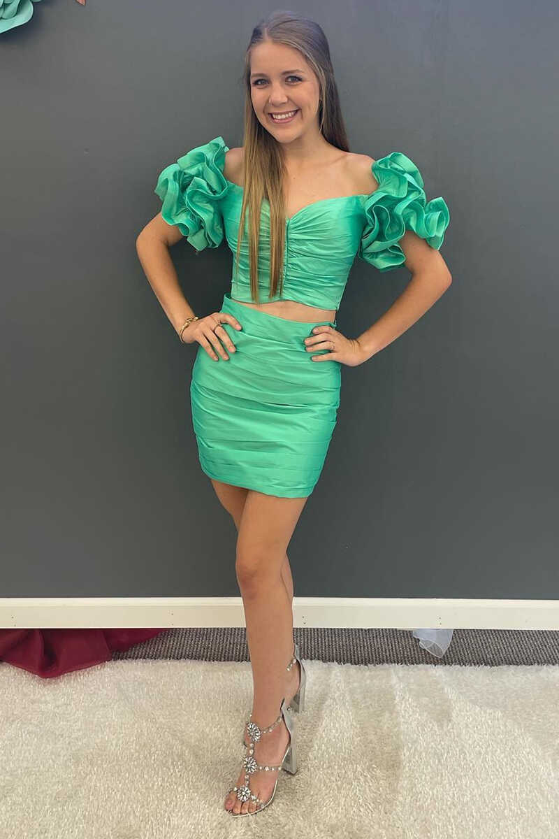 Two-Piece Green Ruffled Sleeve Tight Mini Homecoming Dress