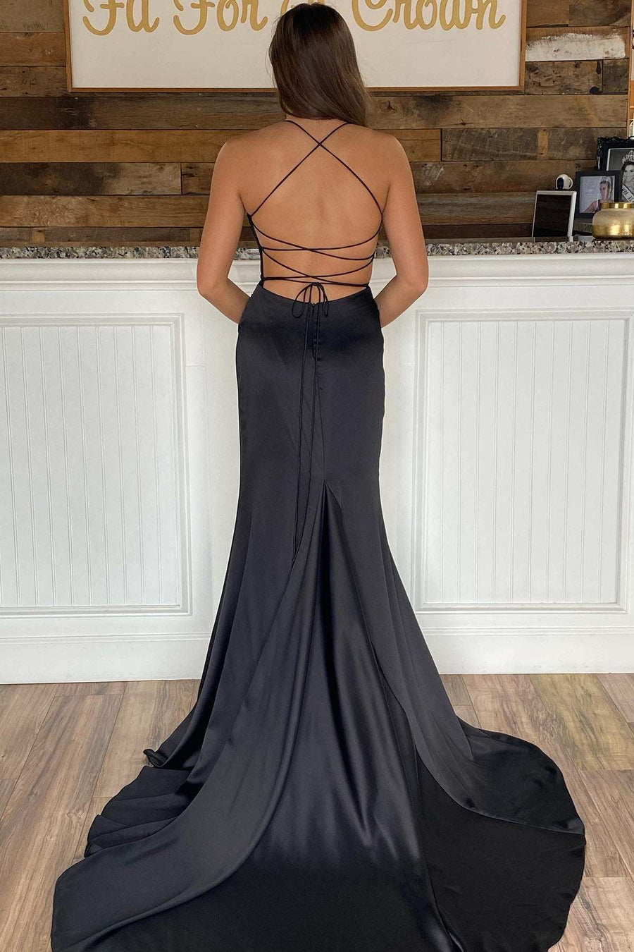 Elegant Black Lace-Up Long Formal Dress with Slit