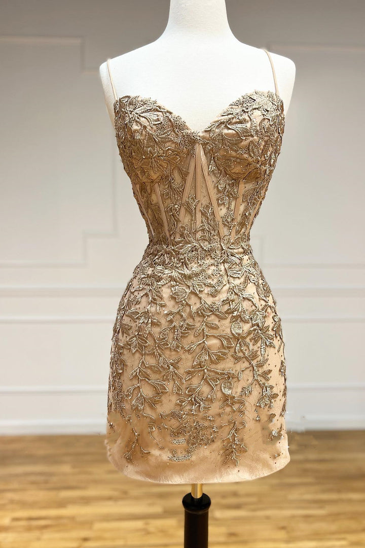Halter Lace Appliques V-Neck Sleeveless Lace-Up Short Homecoming Dress