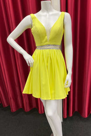 Yellow V-Neck Backless Belted A-Line Short Party Dress