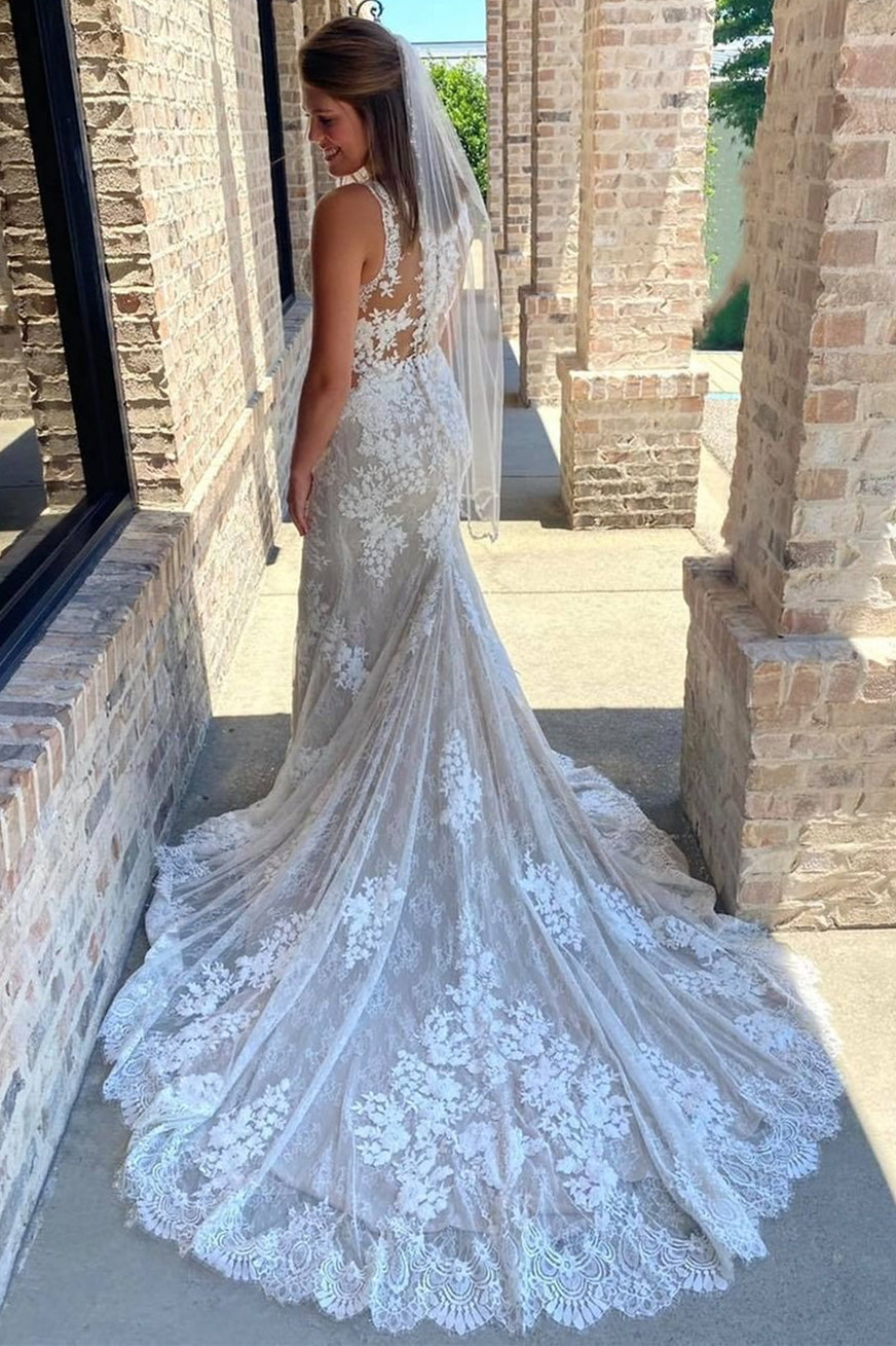 Glamorous Off-White Lace V-Neck Mermaid Long Wedding Dress