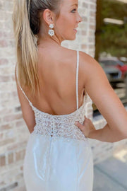 White V-Neck Beading Trumpet Long Wedding Dress